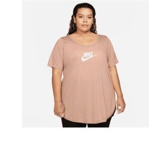 Nike Women's Sportswear Essential Tunic